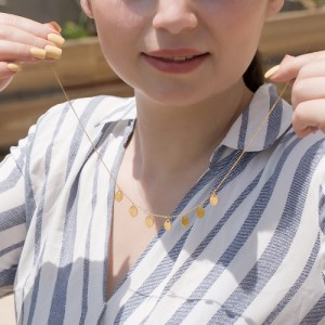 گردنبند طلا زنانه با پولکی طرح اشک کد LN824