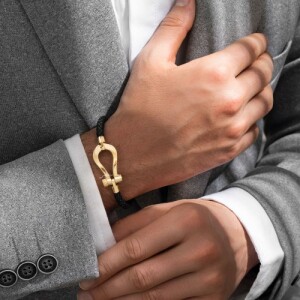 دستبند چرم مردانه با پلاک طلا طرح فرد (سایز بزرگ) کد MB129