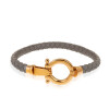 دستبند چرم زنانه با پلاک طلا طرح امگا کد XB813