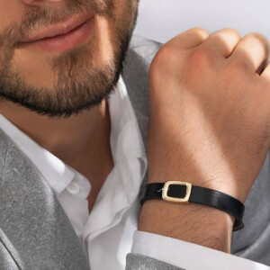 دستبند چرم مردانه با پلاک طلا کد MB170
