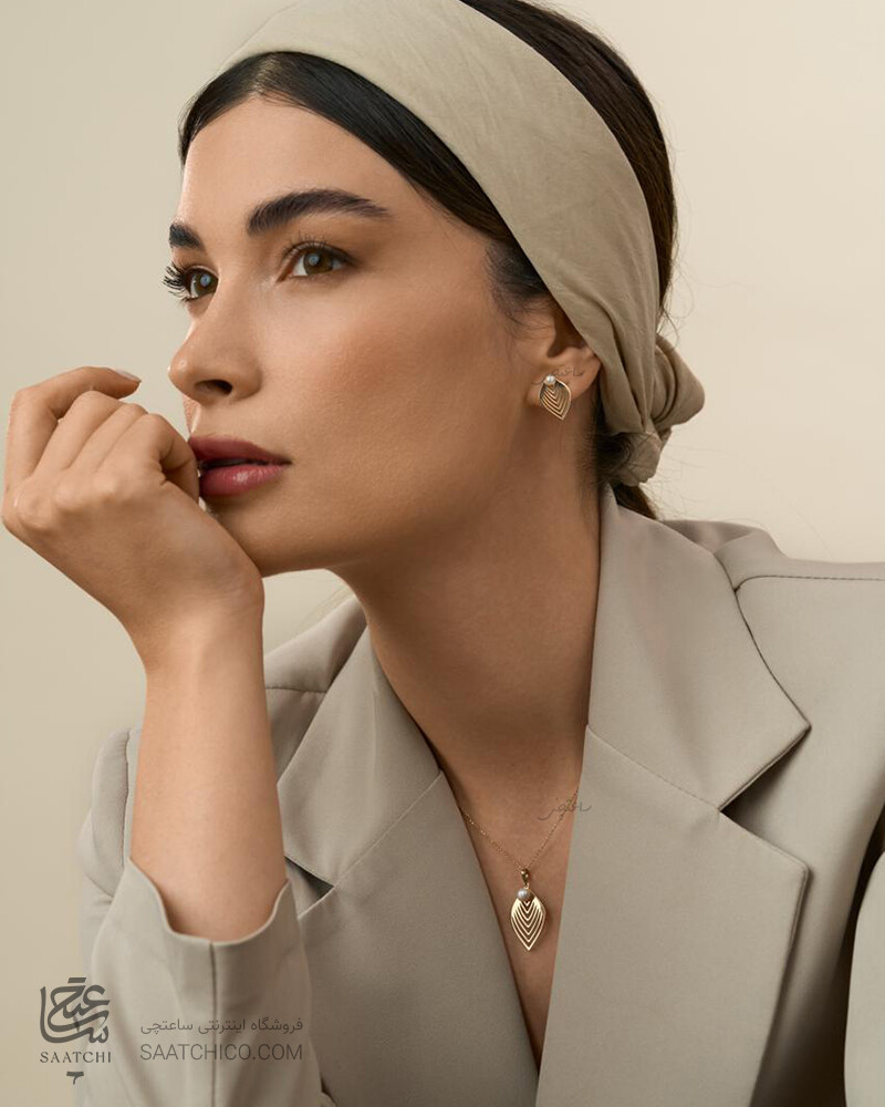 نیم ست برگ و مروارید